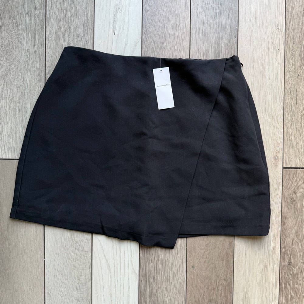 Abercrombie & Fitch Black Mini Skirt